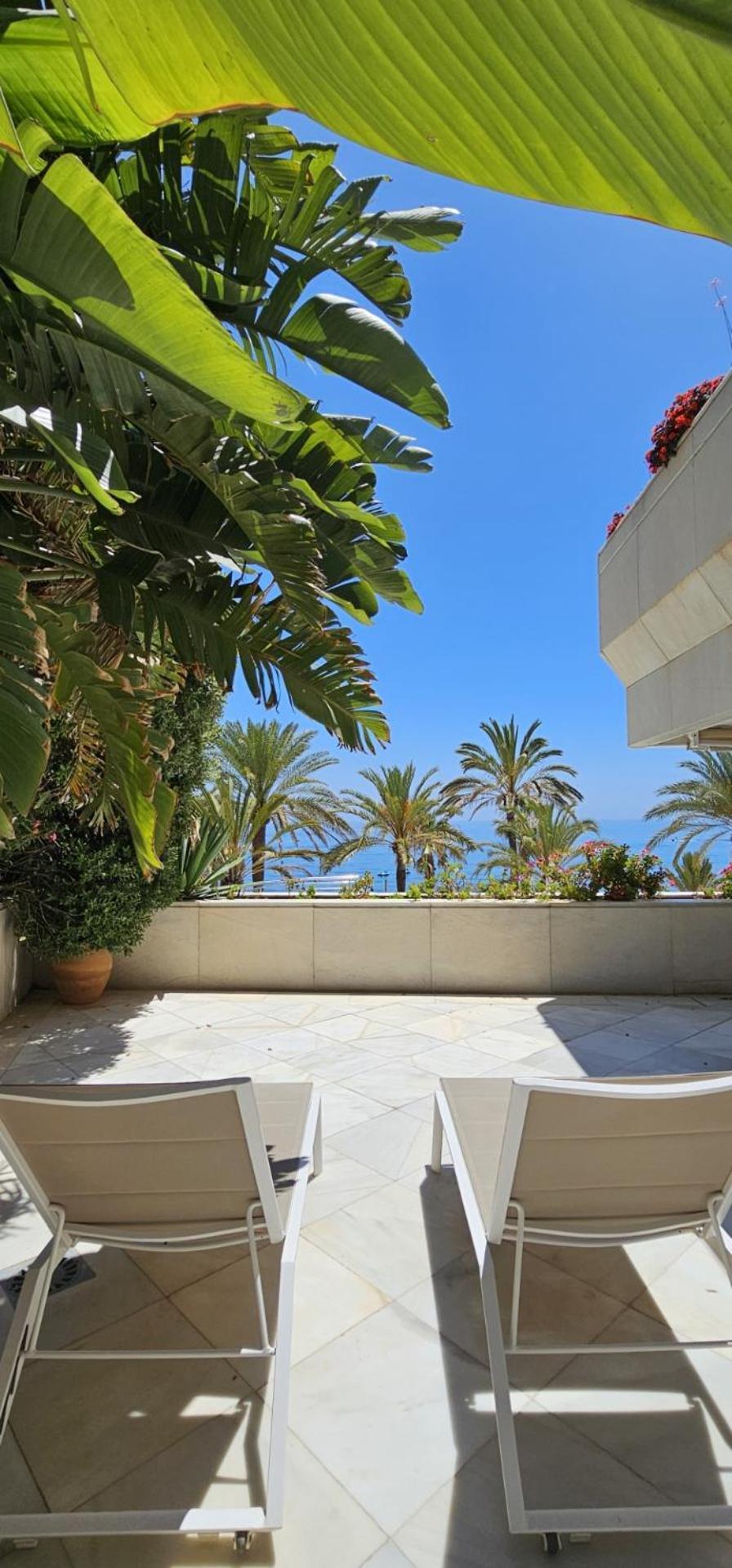 Marina Mariola By Coral Apartment